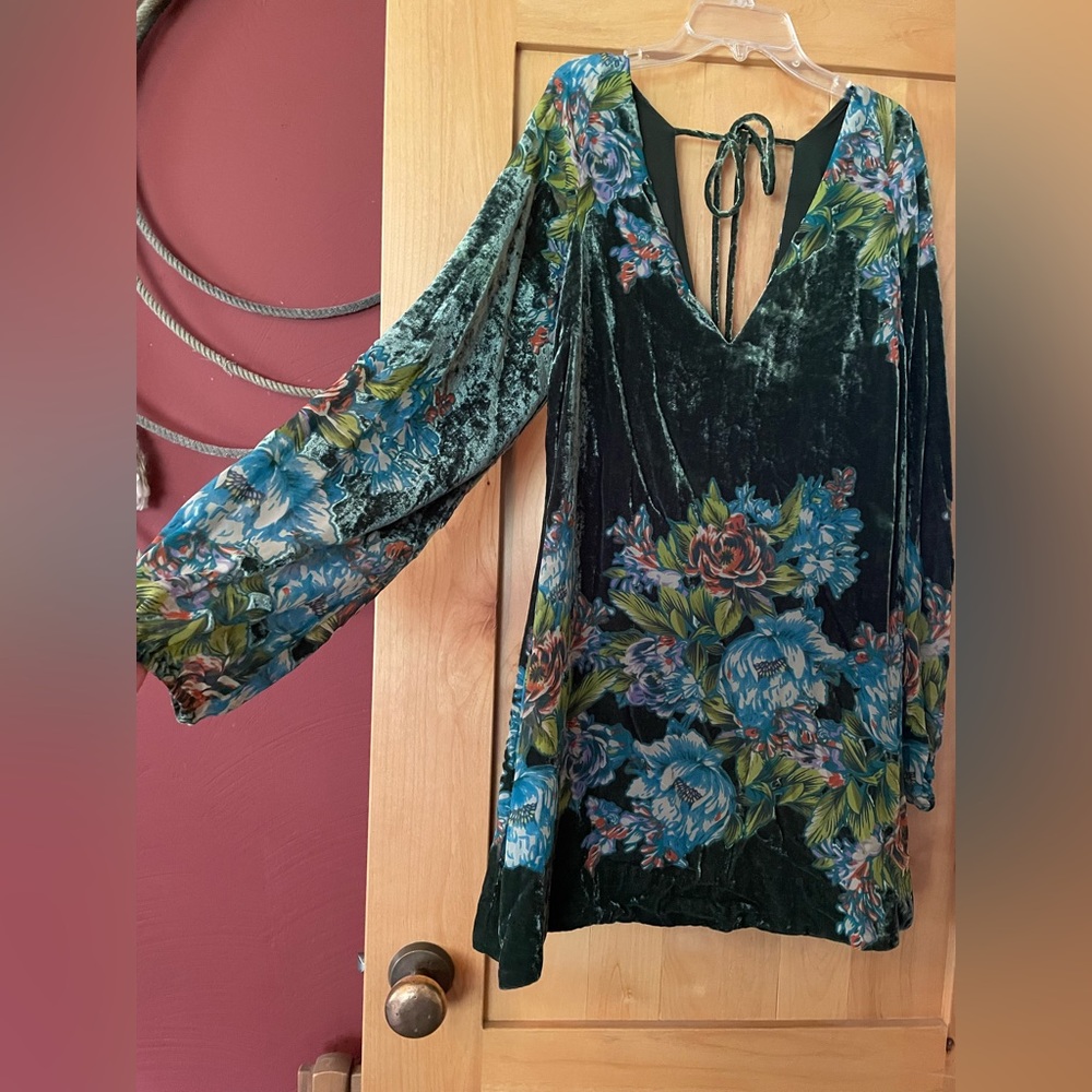 Free people flowy velvet floral dress